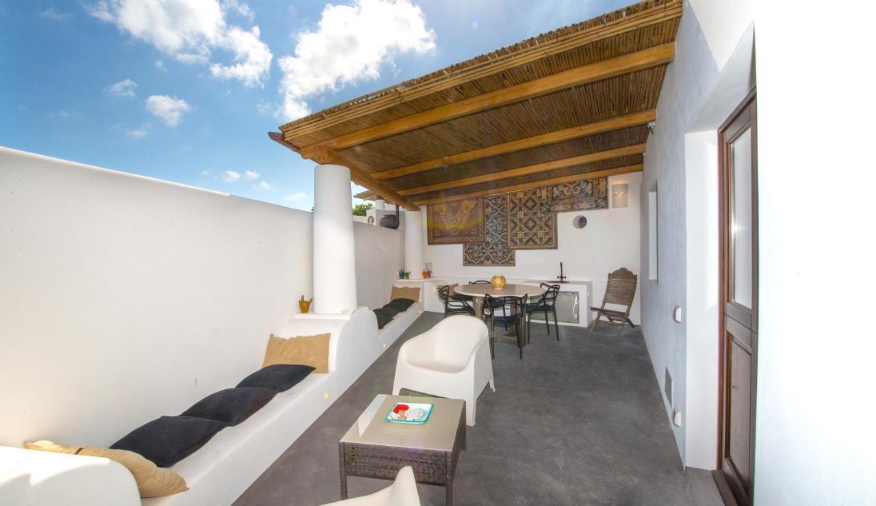 Casa Due Lune Стромболи Экстерьер фото